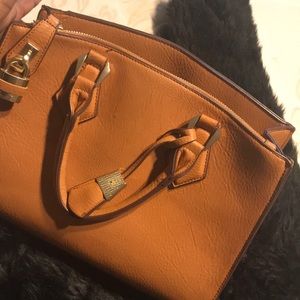 Shoulder bag